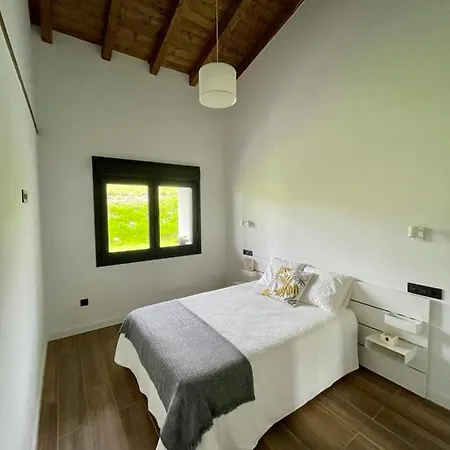 Manzanos Apartment *